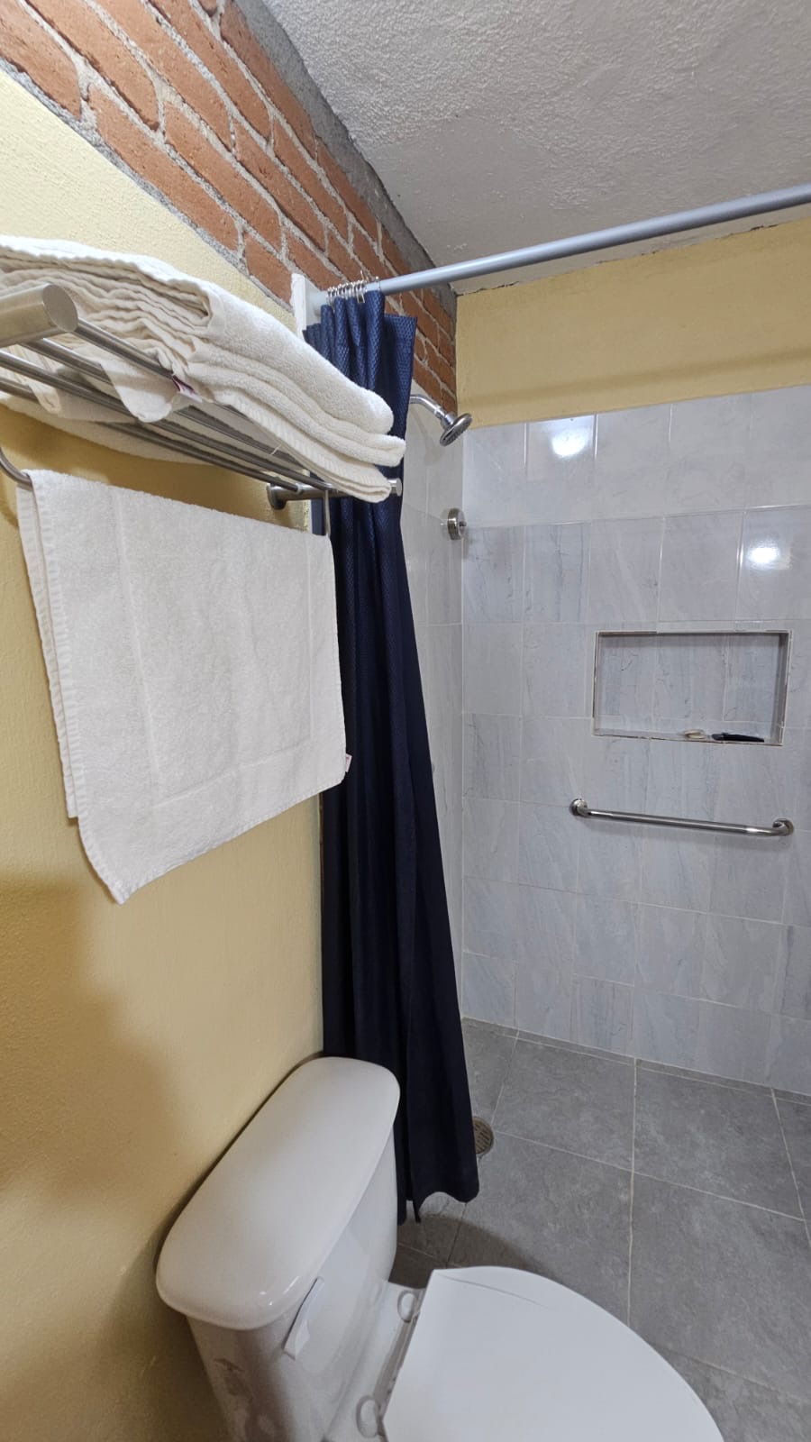 36f7c95a-ca79-4cba-a31a-a04ac440c579